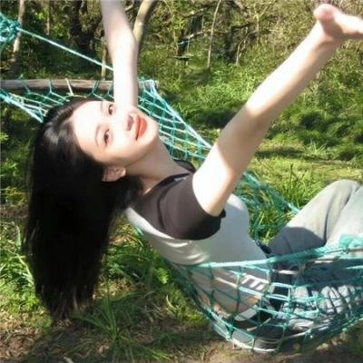 雷德·奥莱罗：万岁是谎言海报